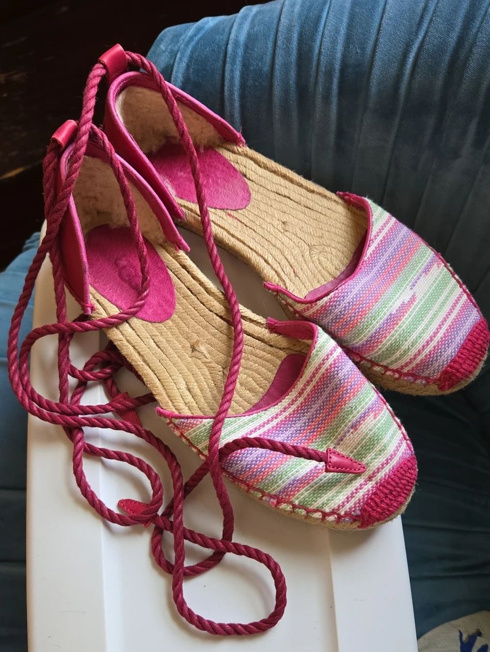UGG Libbe Serape Espadrille Lace-Up Flats Sz 6